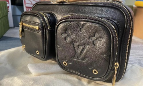 LV Fanny Pack Louis Vuitton Kickbulk Luxury Brand bags reviews Camera photos