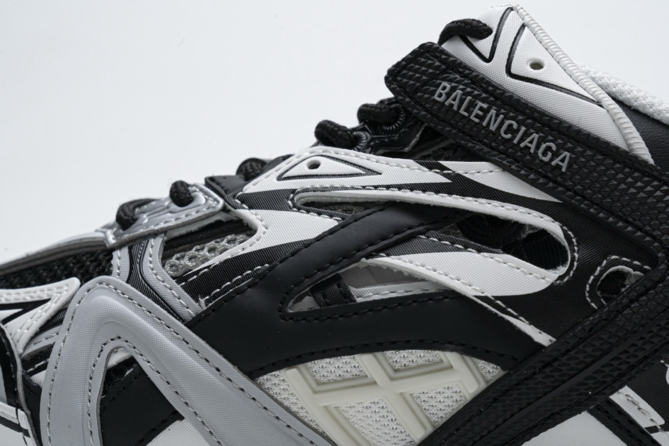 Balenciaga Drive Sneaker Grey Black 624343w2fd11019 11 - kickbulk.org