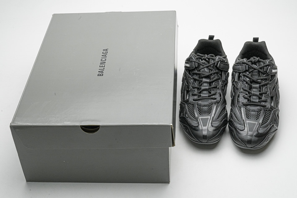 Balenciaga Drive Sneaker Black 624343w2fn11000 4 - kickbulk.org