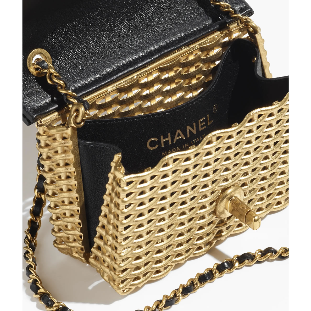 Chanel Evening Bag 9 - kickbulk.org