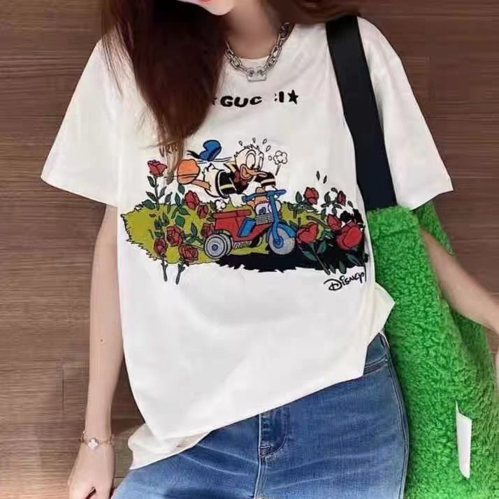 Disney Gucci Donald Duck Embroidery T Shirt 4 - kickbulk.org