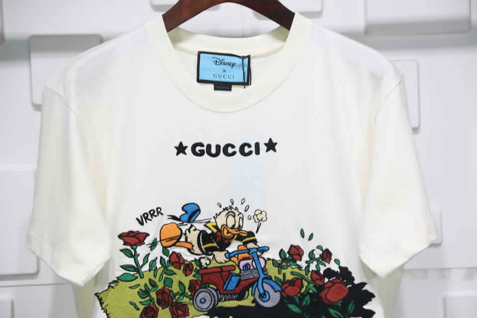 Disney Gucci Donald Duck Embroidery T Shirt 6 - kickbulk.org