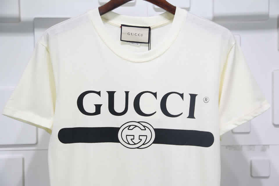 Gucci Black White Crossbar T Shirt Printing Pure Cotton 14 - kickbulk.org