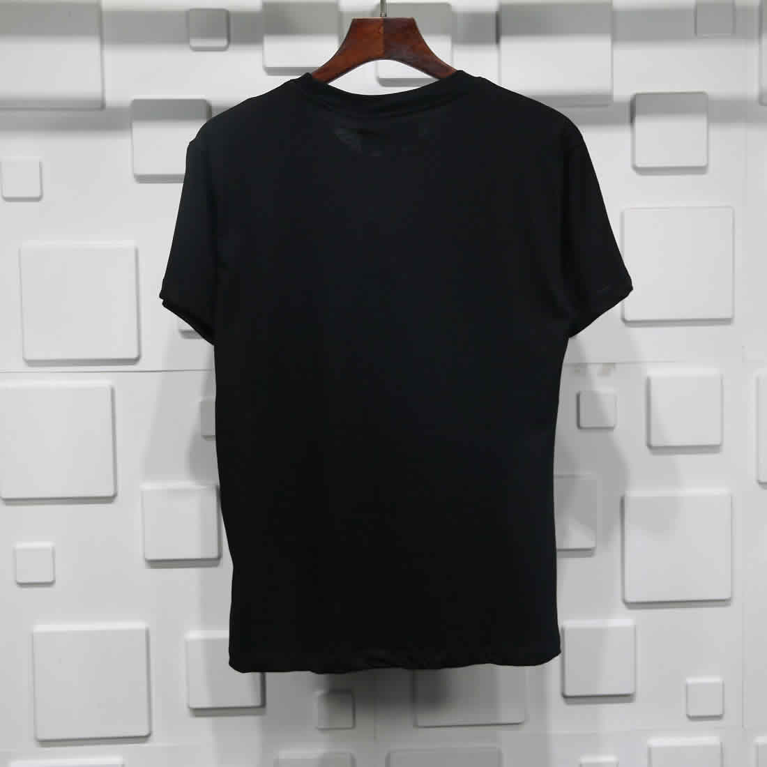 Gucci Black White Crossbar T Shirt Printing Pure Cotton 4 - kickbulk.org