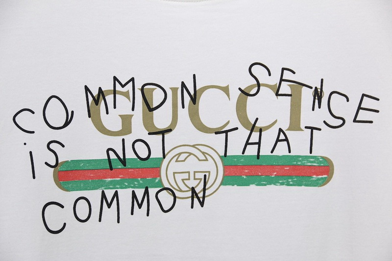 Gucci T Shirt Signature Graffiti Pure Cotton White Black 17 - kickbulk.org