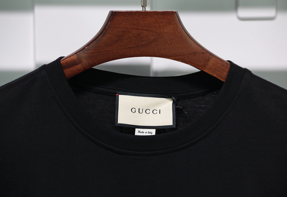 Gucci Orangutan T Shirt 7 - kickbulk.org