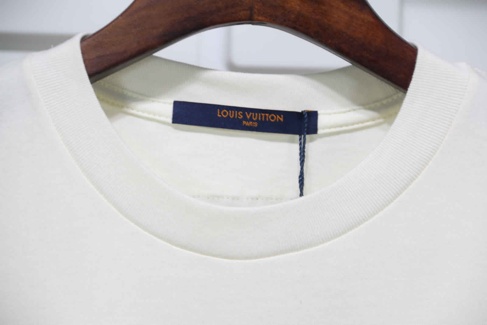 Louis Vuitton Catwalk T Shirt 2021 24 - kickbulk.org