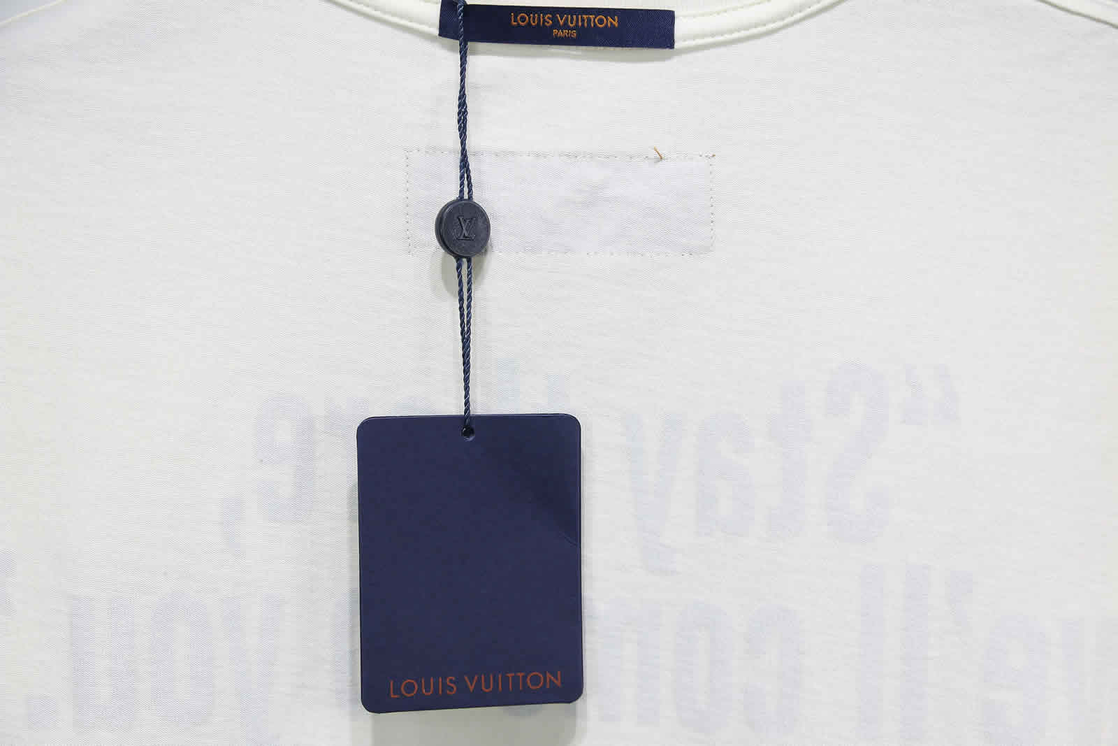 Louis Vuitton Catwalk T Shirt 2021 30 - kickbulk.org