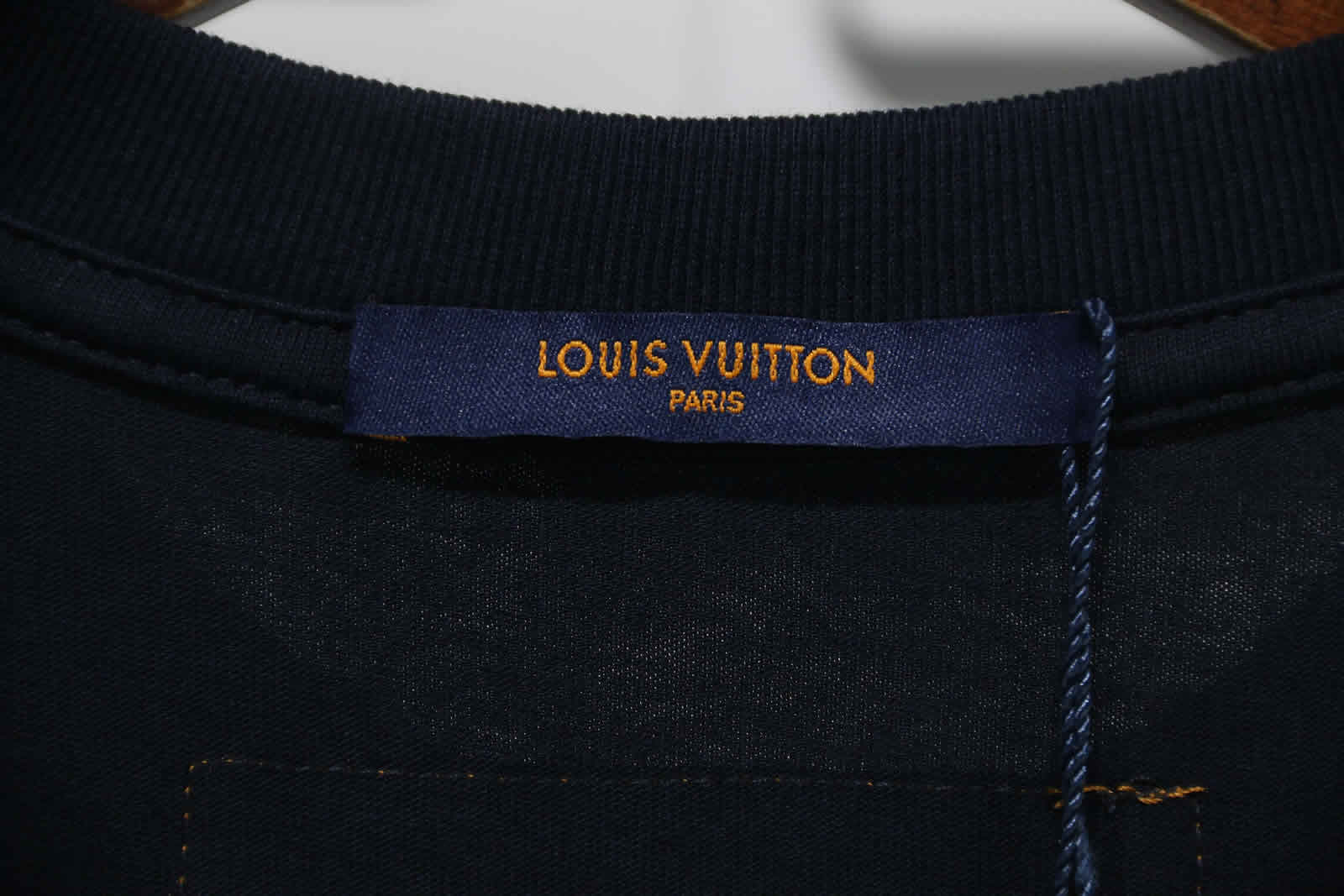 Louis Vuitton Catwalk T Shirt 2021 7 - kickbulk.org