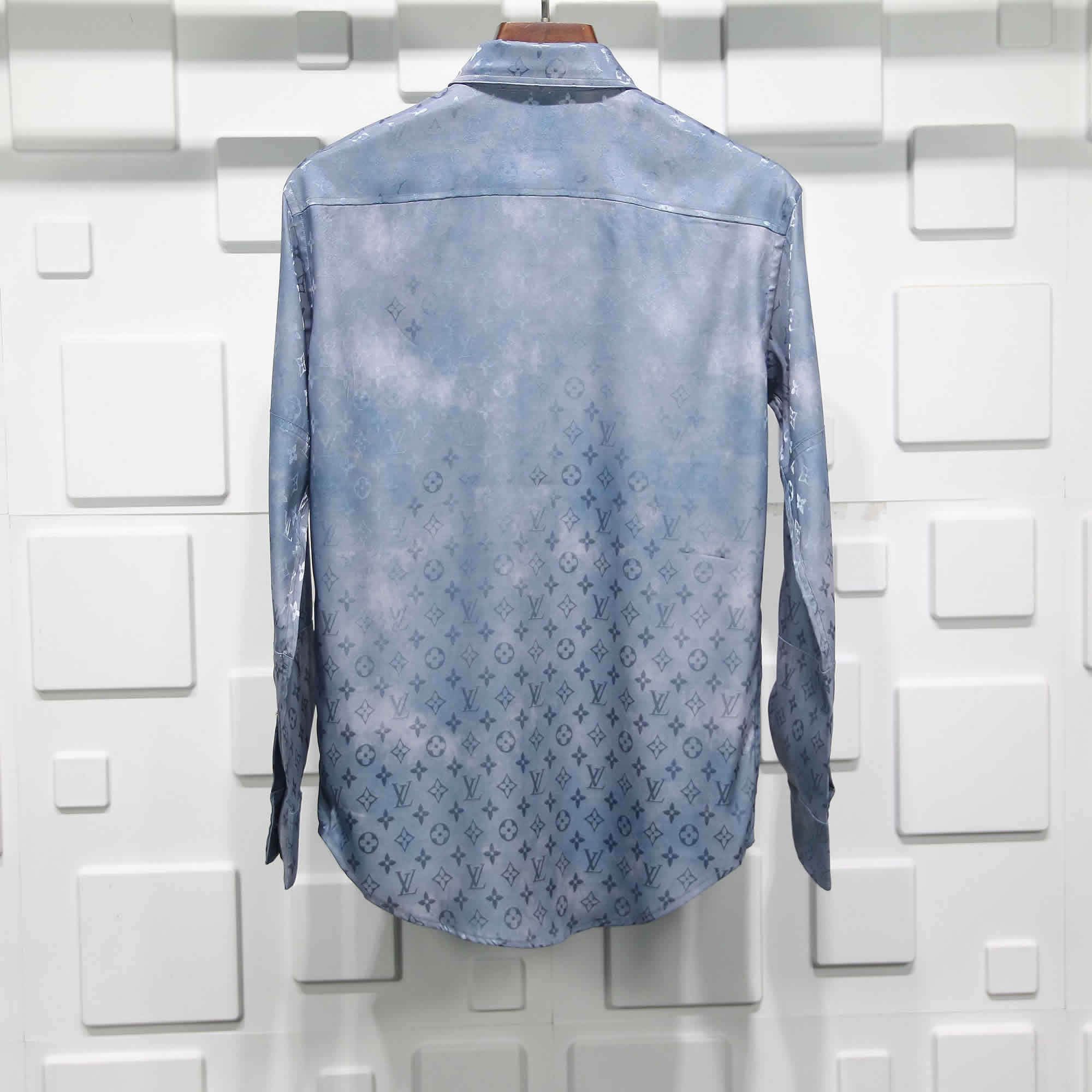 Louis Vuitton Silk Shirt 2 - kickbulk.org