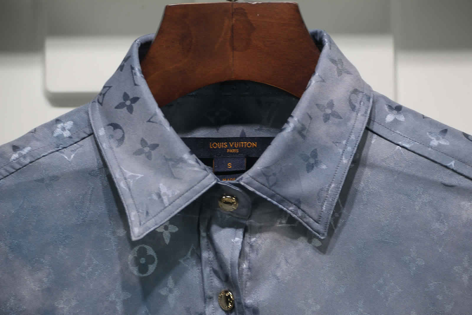Louis Vuitton Silk Shirt 6 - kickbulk.org