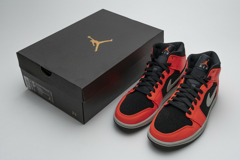 Nike Air Jordan 1 Black Cone 554724 062 4 - kickbulk.org