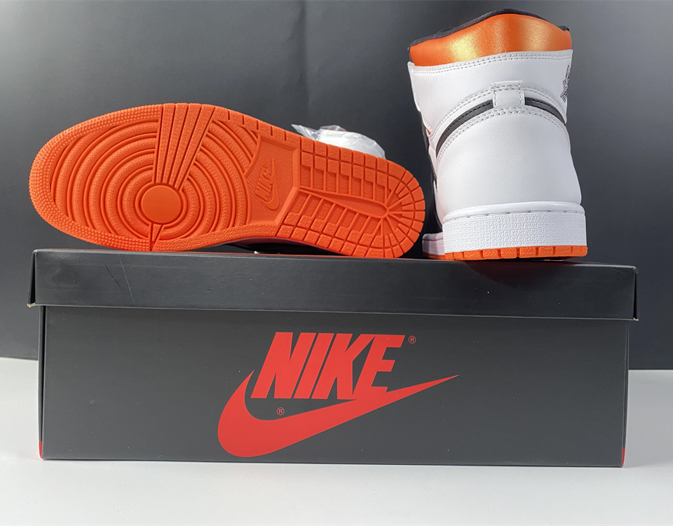 Nike Air Jordan 1 Retro High Og Electro Orange 555088 180 19 - kickbulk.org