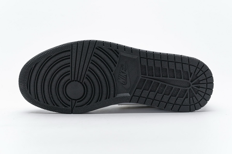 Nike Air Jordan 1 Mid Gold Patent Leather 852542 007 9 - kickbulk.org