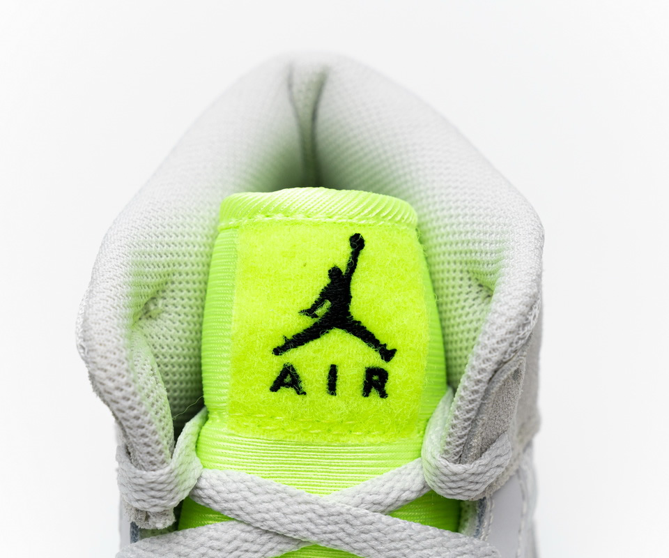 Nike Air Jordan 1 Grey Ghost Green Cv3018  001 13 - kickbulk.org