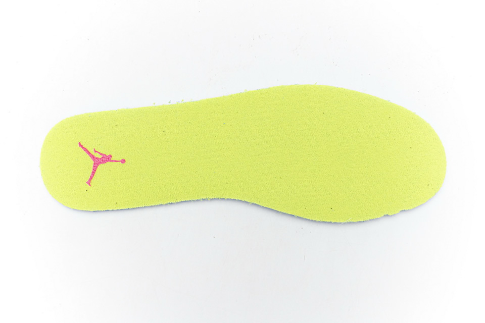Nike Air Jordan 1 Mid Gs Edge Glow Cv4611 100 20 - kickbulk.org