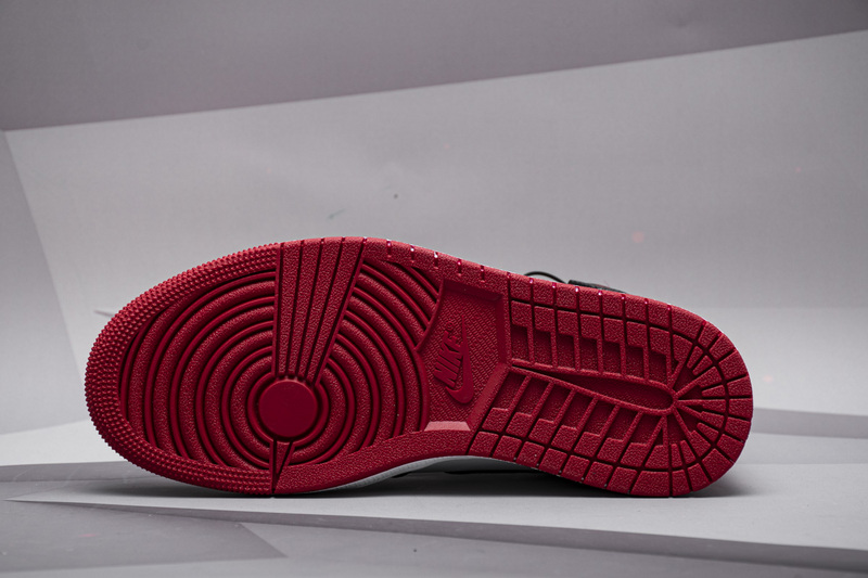 Nike Air Jordan 1 Wmns Retro High Satin Black Toe Cd0461 016 17 - kickbulk.org