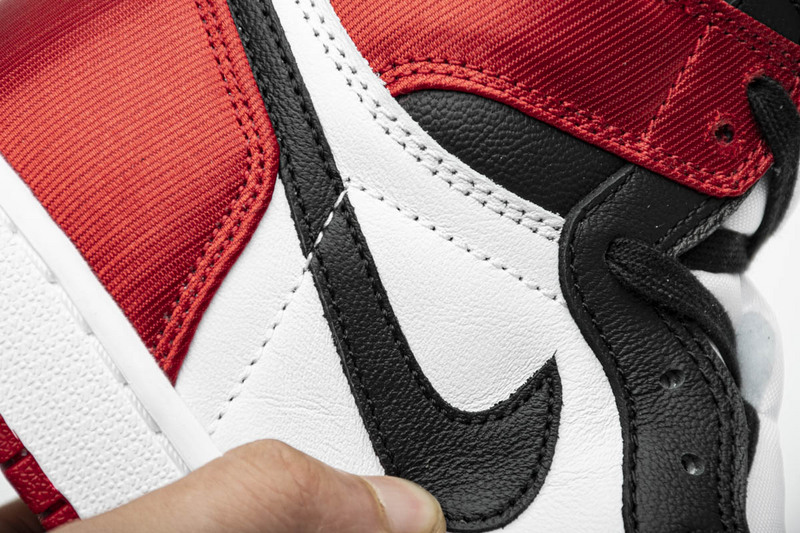 Nike Air Jordan 1 Wmns Retro High Satin Black Toe Cd0461 016 25 - kickbulk.org