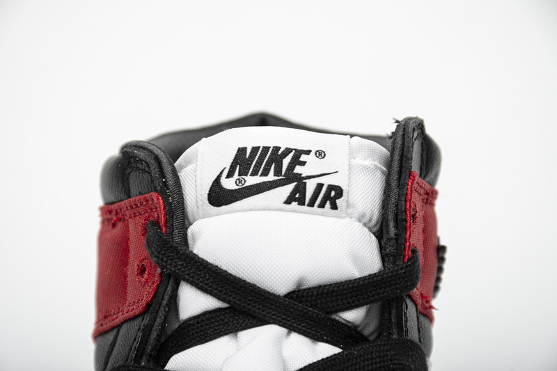 Nike Air Jordan 1 Wmns Retro High Satin Black Toe Cd0461 016 28 - kickbulk.org