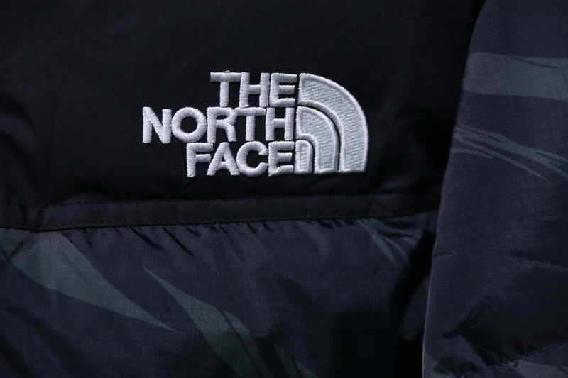 The North Face Zebra Logo Pattern Down Jacket 26 - kickbulk.org